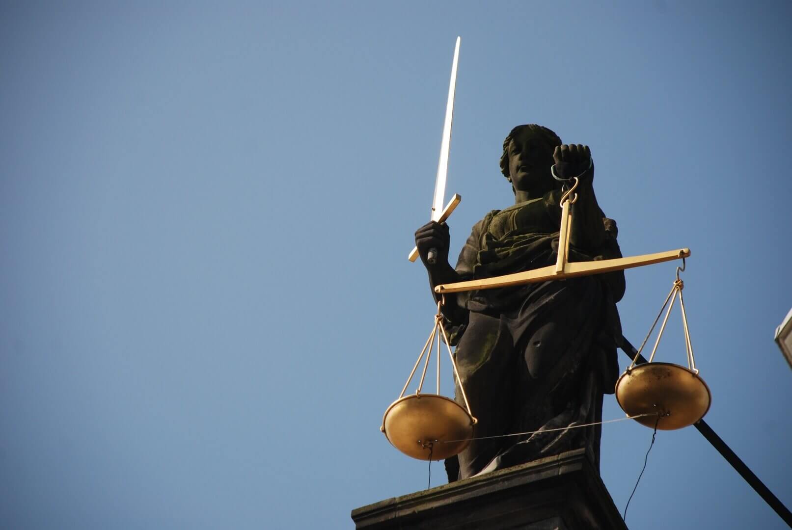 20 Insightful Quotes About Attorney